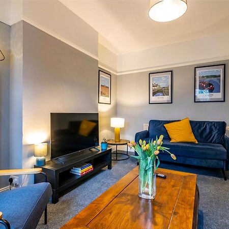 Lovely 4Bdr Home- Off Street Parking Sleeps 7 Nottingham Eksteriør bilde