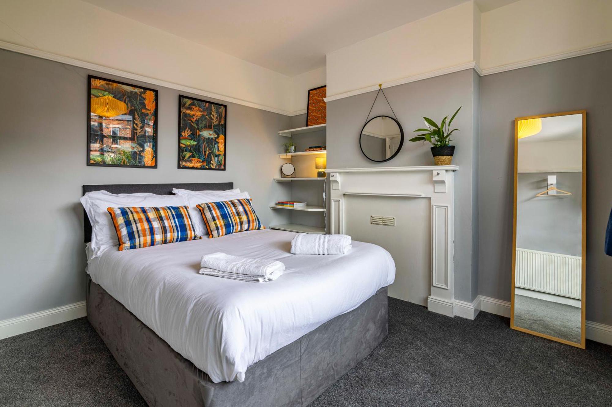 Lovely 4Bdr Home- Off Street Parking Sleeps 7 Nottingham Eksteriør bilde