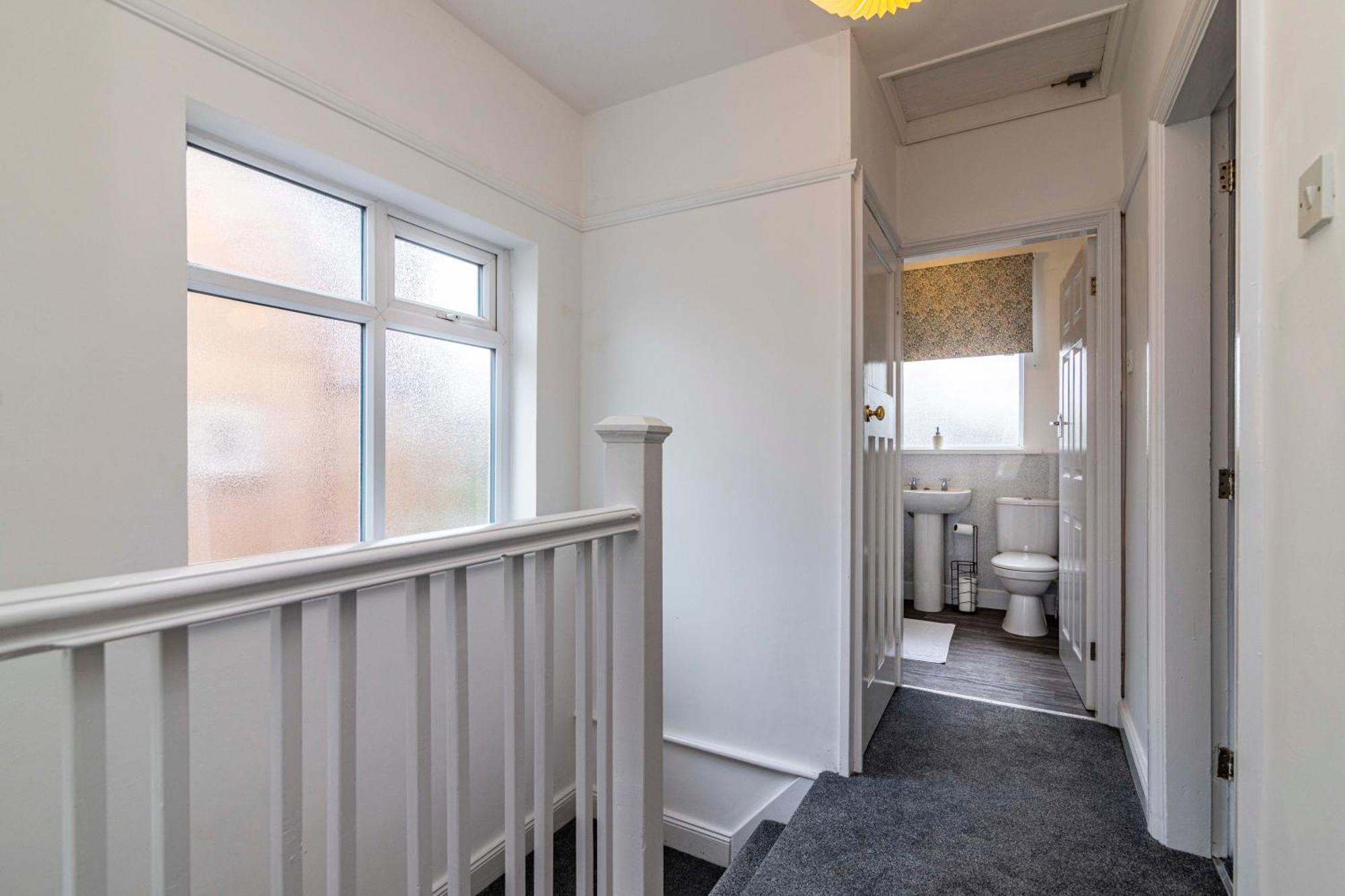 Lovely 4Bdr Home- Off Street Parking Sleeps 7 Nottingham Eksteriør bilde