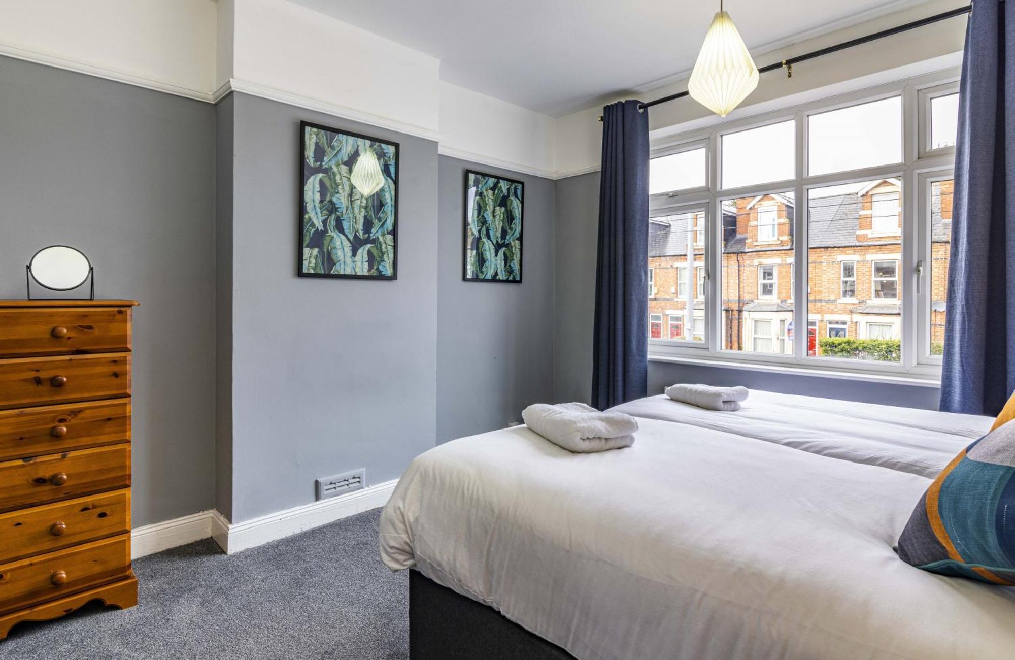 Lovely 4Bdr Home- Off Street Parking Sleeps 7 Nottingham Eksteriør bilde