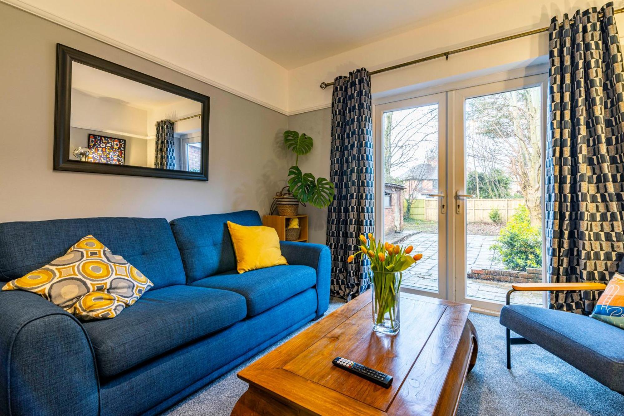 Lovely 4Bdr Home- Off Street Parking Sleeps 7 Nottingham Eksteriør bilde